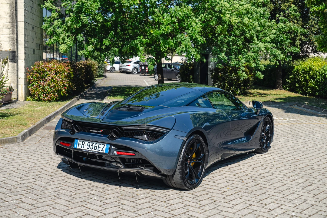 2018 McLaren 720S - Image 10 of 31