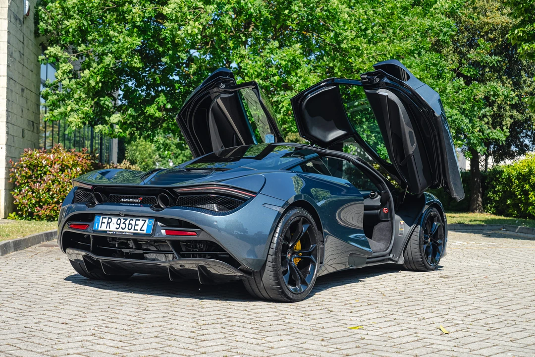 2018 McLaren 720S - Image 11 of 31
