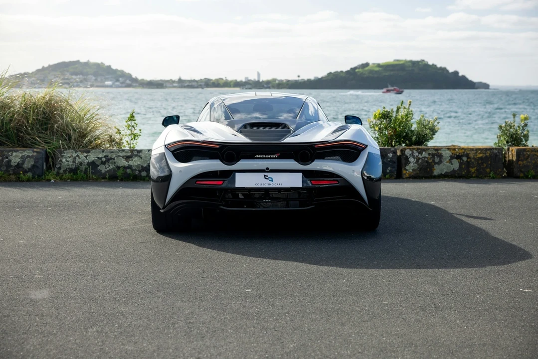 2018 McLaren 720S - Image 6 of 21