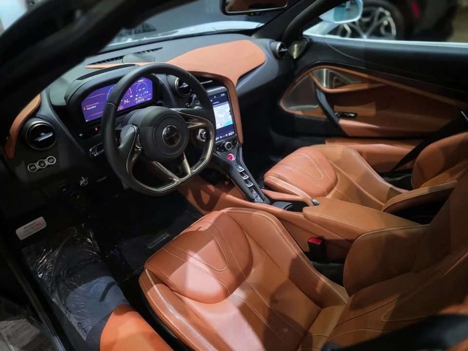 2018 McLaren 720S - Image 9 of 11