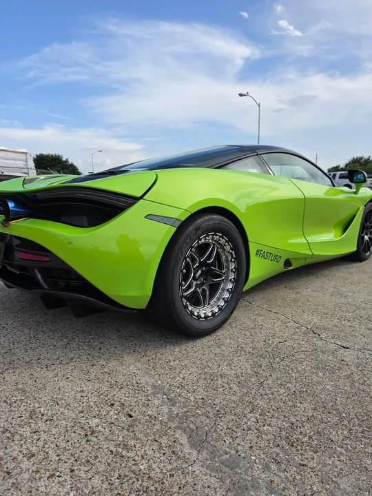 2018 McLaren 720S - Image 5 of 20