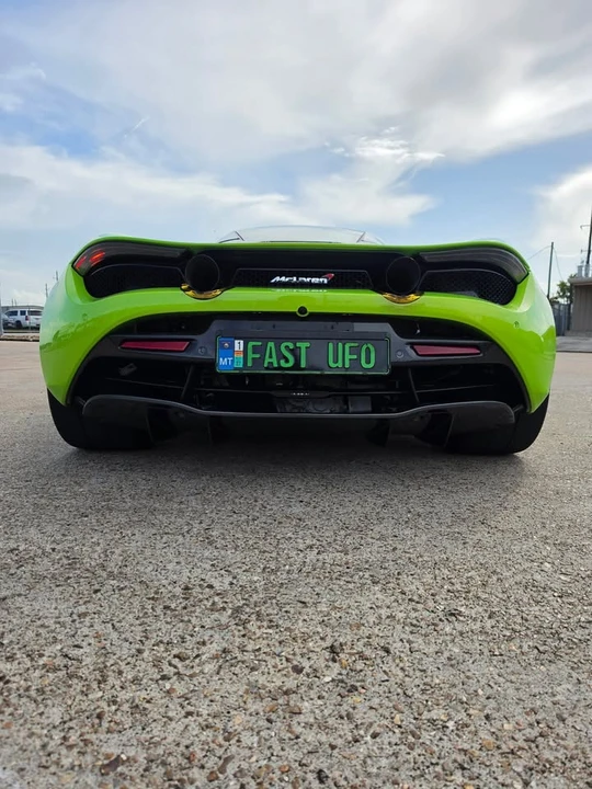 2018 McLaren 720S - Image 4 of 20