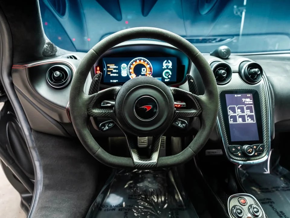 2018 McLaren 570GT - Image 14 of 17