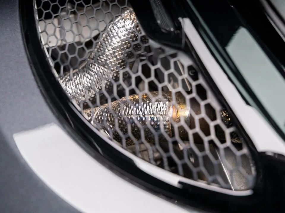 2018 McLaren 570GT - Image 11 of 17