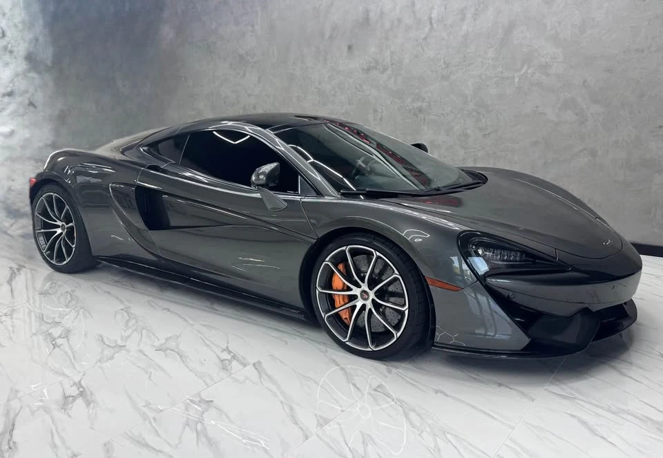 2018 McLaren 570GT - Image 2 of 8
