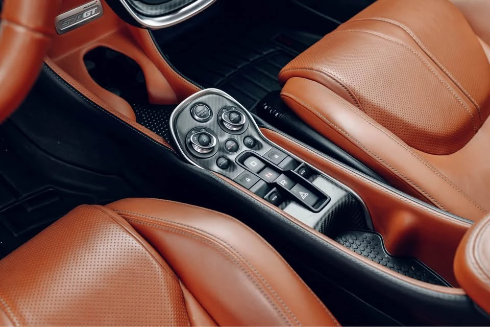 2018 McLaren 570GT - Image 10 of 14
