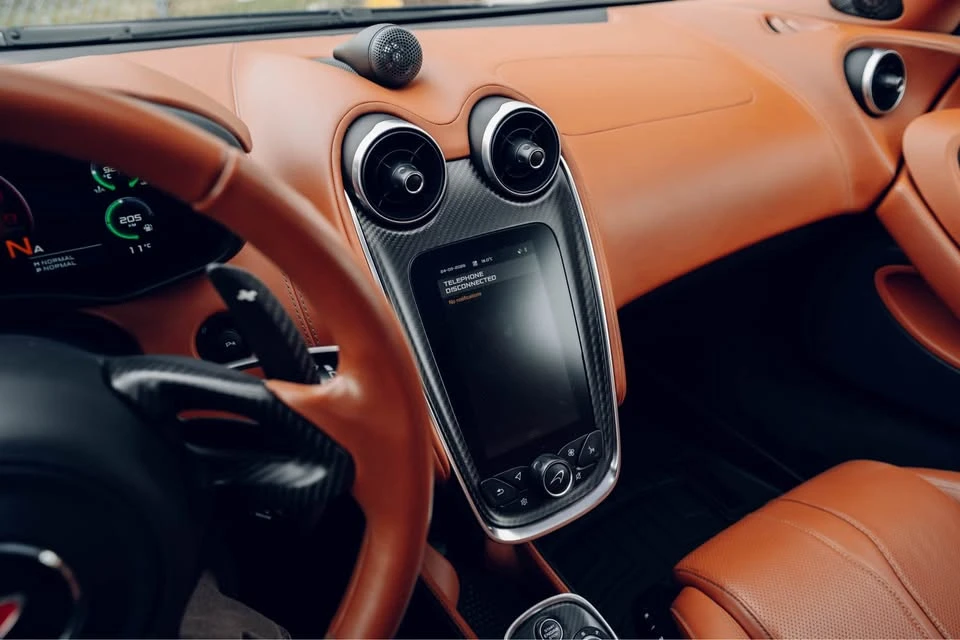 2018 McLaren 570GT - Image 9 of 14