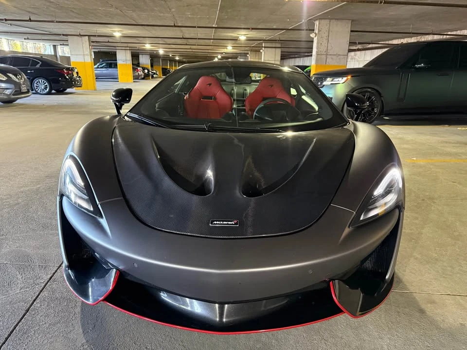 2018 McLaren 570GT - Image 8 of 13