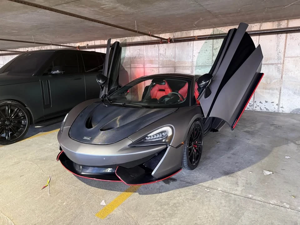 2018 McLaren 570GT - Image 2 of 13