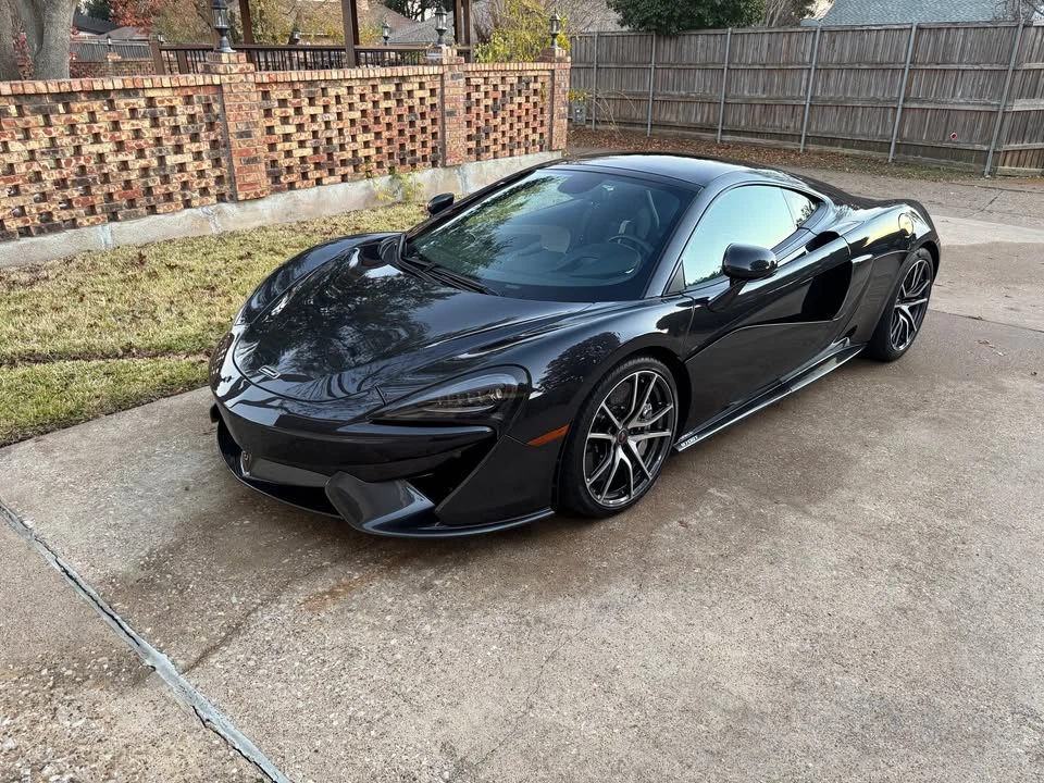 2018 McLaren 570GT - Image 2 of 17