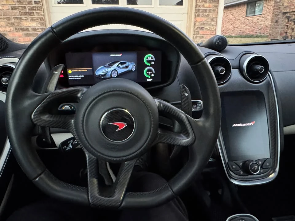 2018 McLaren 570GT - Image 13 of 17