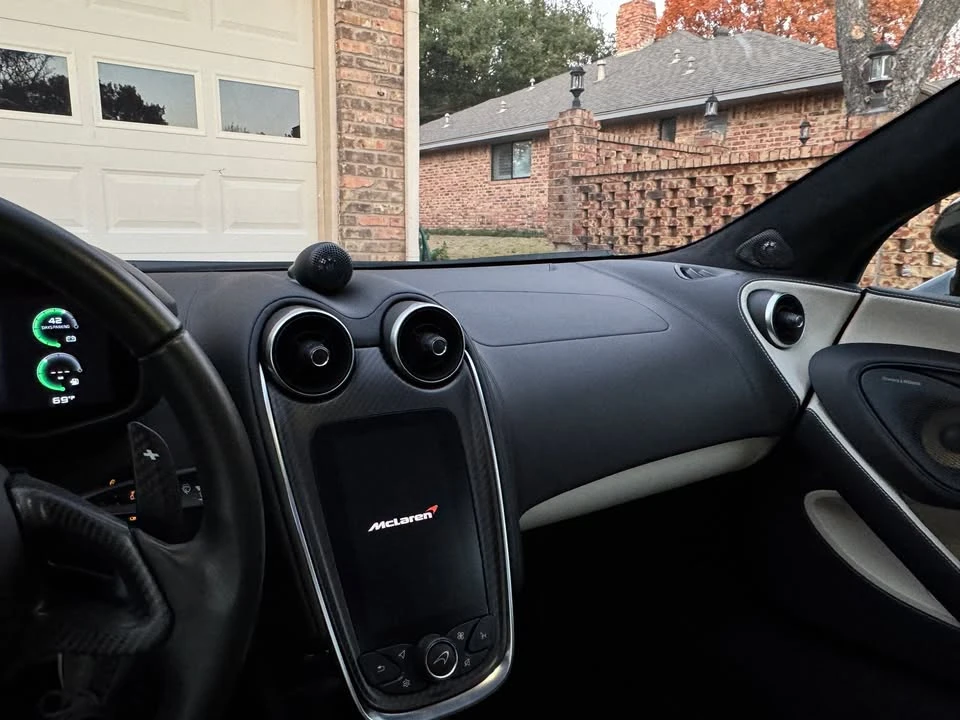 2018 McLaren 570GT - Image 14 of 17