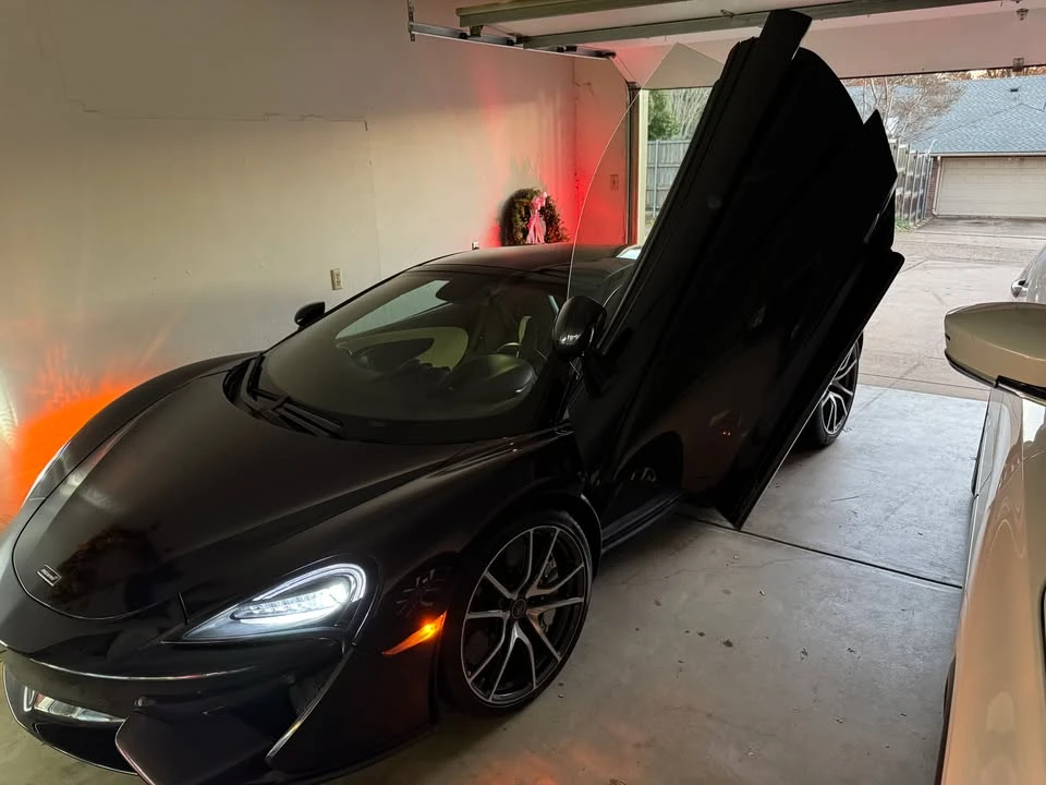 2018 McLaren 570GT - Image 16 of 17