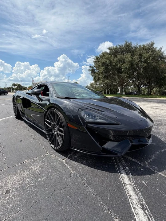 2018 McLaren 570GT - Image 9 of 15