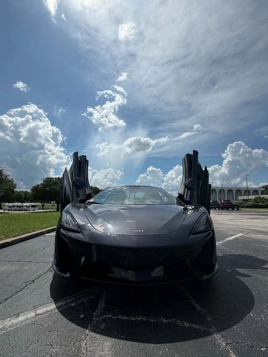 2018 McLaren 570GT - Image 4 of 20
