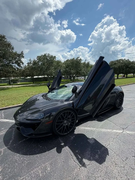 2018 McLaren 570GT - Image 3 of 20