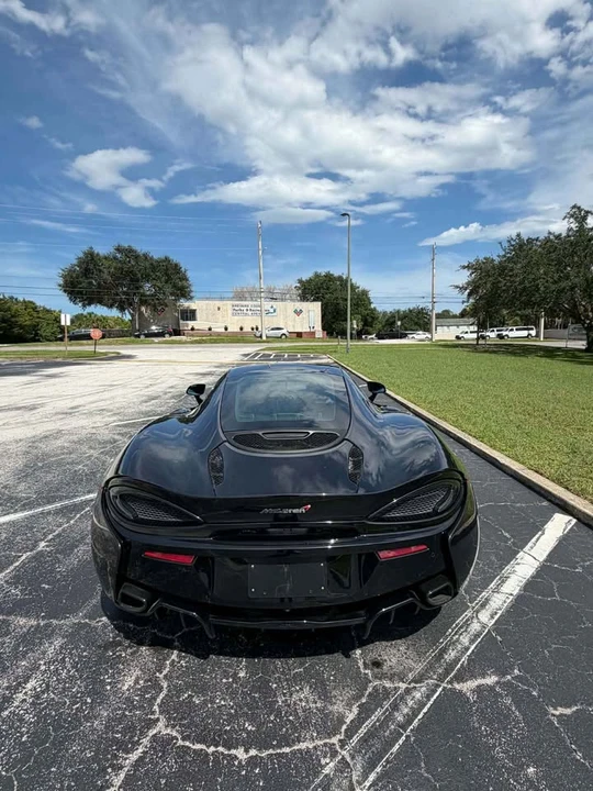 2018 McLaren 570GT - Image 15 of 20