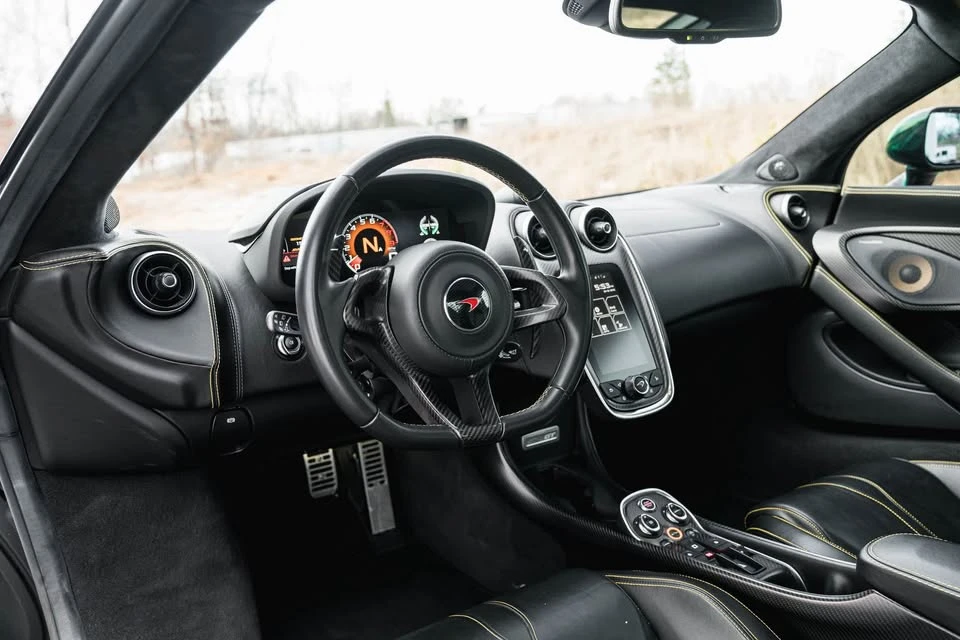 2018 McLaren 570GT - Image 12 of 19
