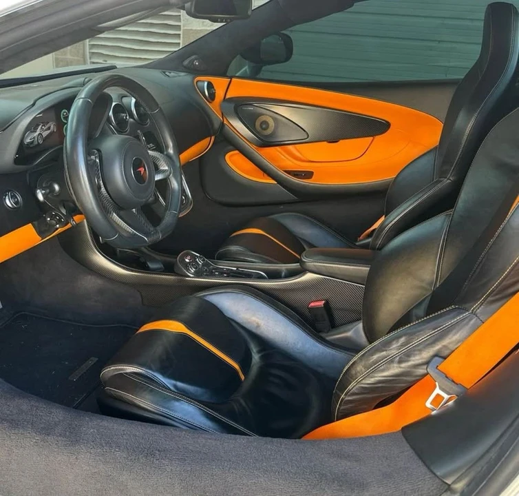 2018 McLaren 570S - Image 4 of 8