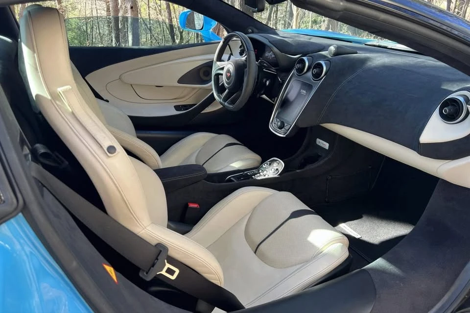 2018 McLaren 570S - Image 14 of 16