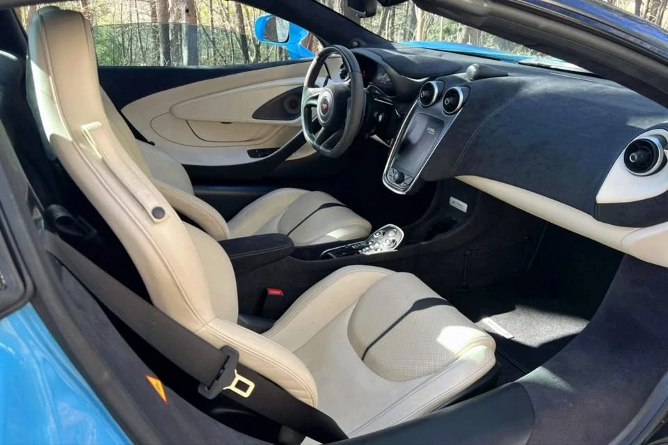 2018 McLaren 570S - Image 12 of 13