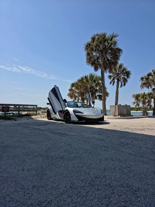 2018 McLaren 570S - Image 2 of 8
