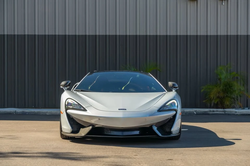 2018 McLaren 570S - Image 10 of 20