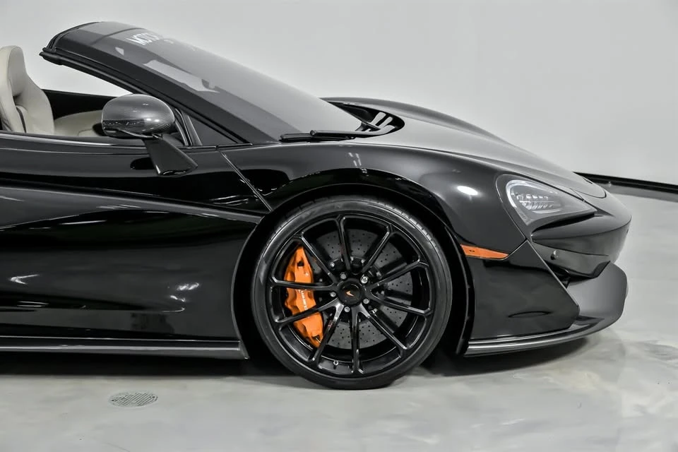 2018 McLaren 570S - Image 14 of 18