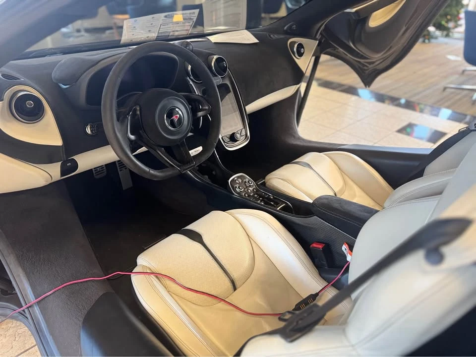 2018 McLaren 570S - Image 5 of 5
