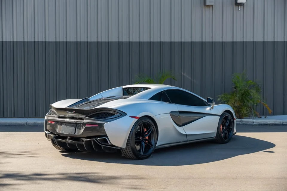 2018 McLaren 570S - Image 9 of 17