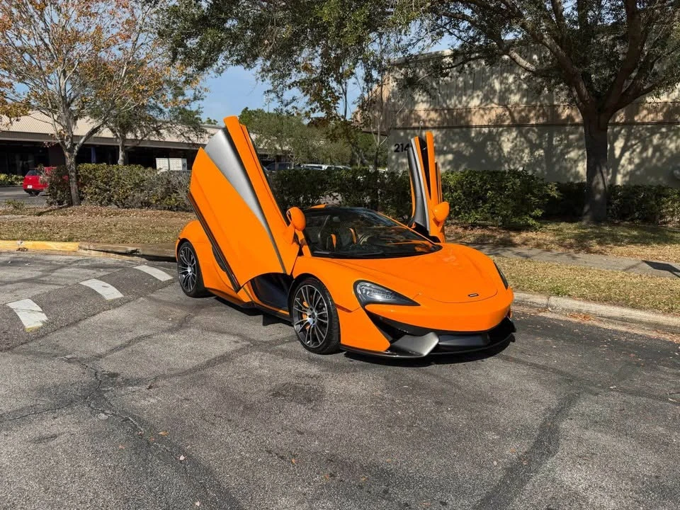 2018 McLaren 570S - Image 2 of 11