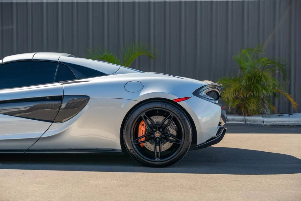 2018 McLaren 570S - Image 4 of 15