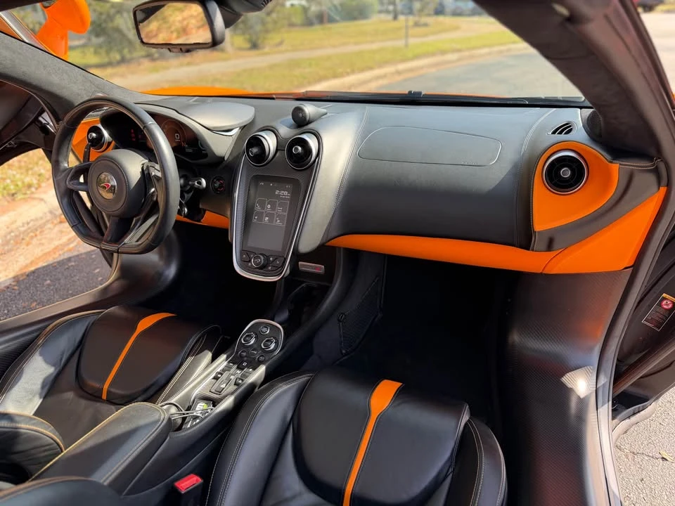 2018 McLaren 570S - Image 10 of 19