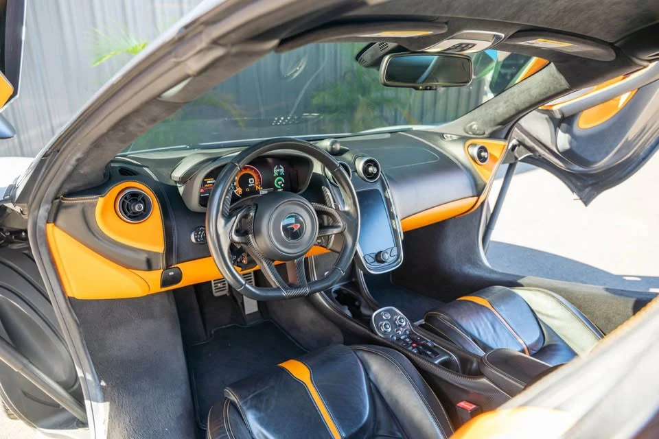2018 McLaren 570S - Image 6 of 8