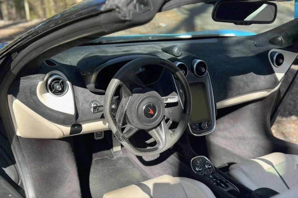 2018 McLaren 570S - Image 12 of 13
