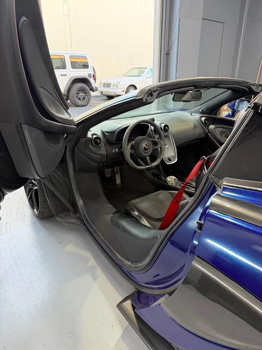 2018 McLaren 570S - Image 12 of 17