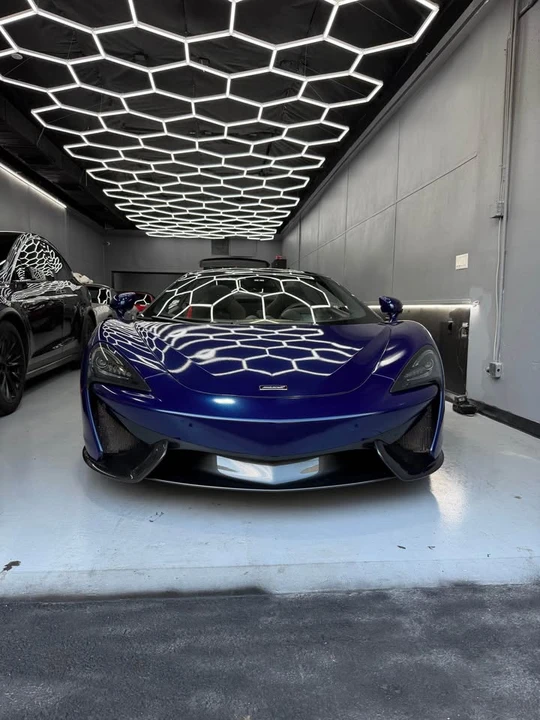 2018 McLaren 570S - Image 2 of 17