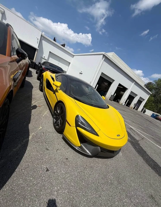 2018 McLaren 570S Spider - Image 2 of 8
