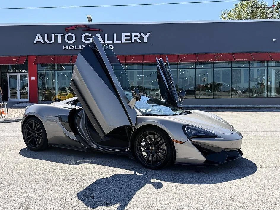 2018 McLaren 570S - Image 11 of 20