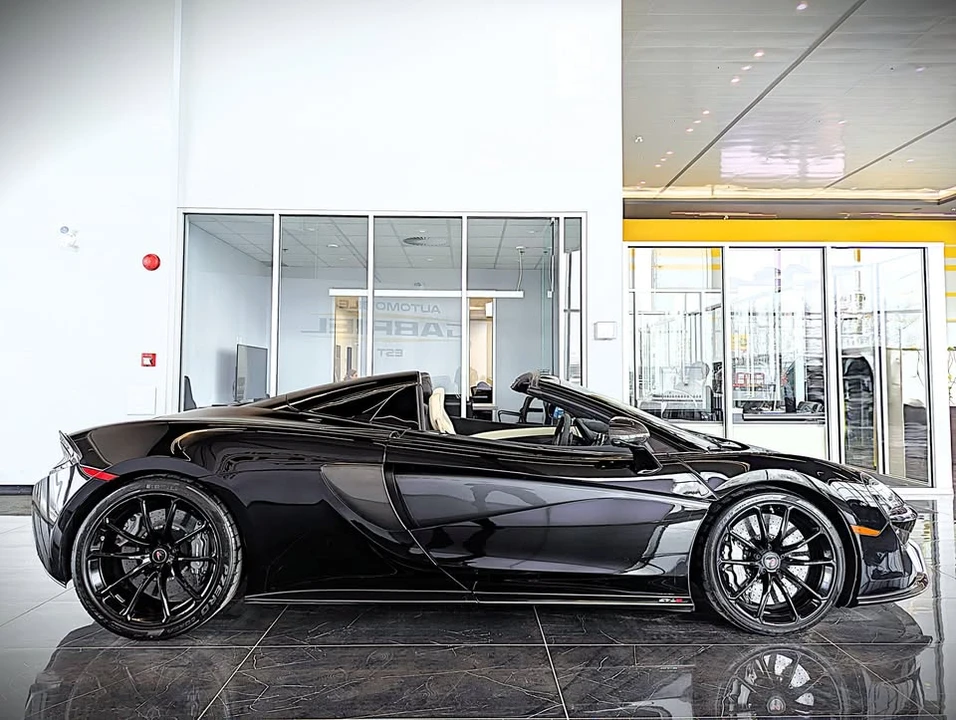 2018 McLaren 570S - Image 6 of 20