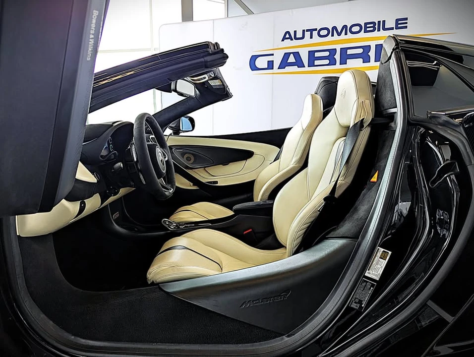 2018 McLaren 570S - Image 7 of 20
