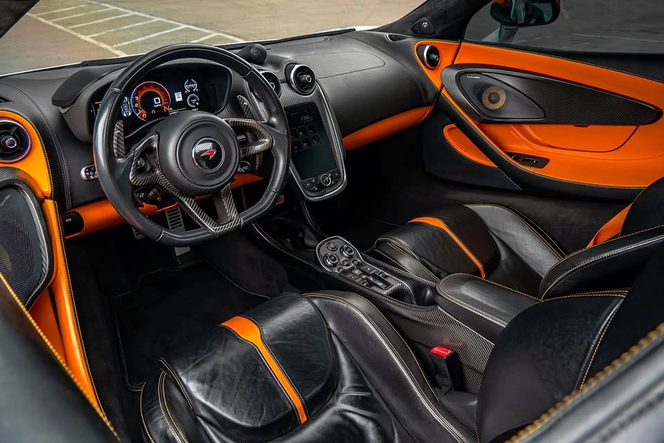 2018 McLaren 570S Spider - Image 15 of 20