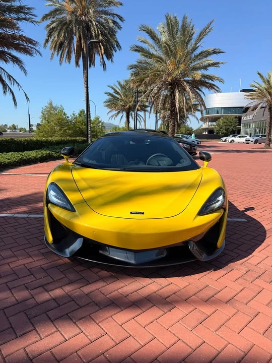 2018 McLaren 570S - Image 2 of 13