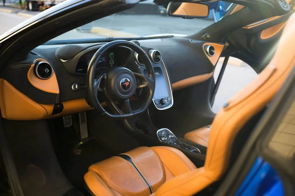 2018 McLaren 570S - Image 5 of 6