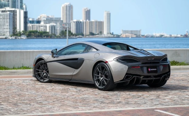 2018 McLaren 570S - Image 2 of 5