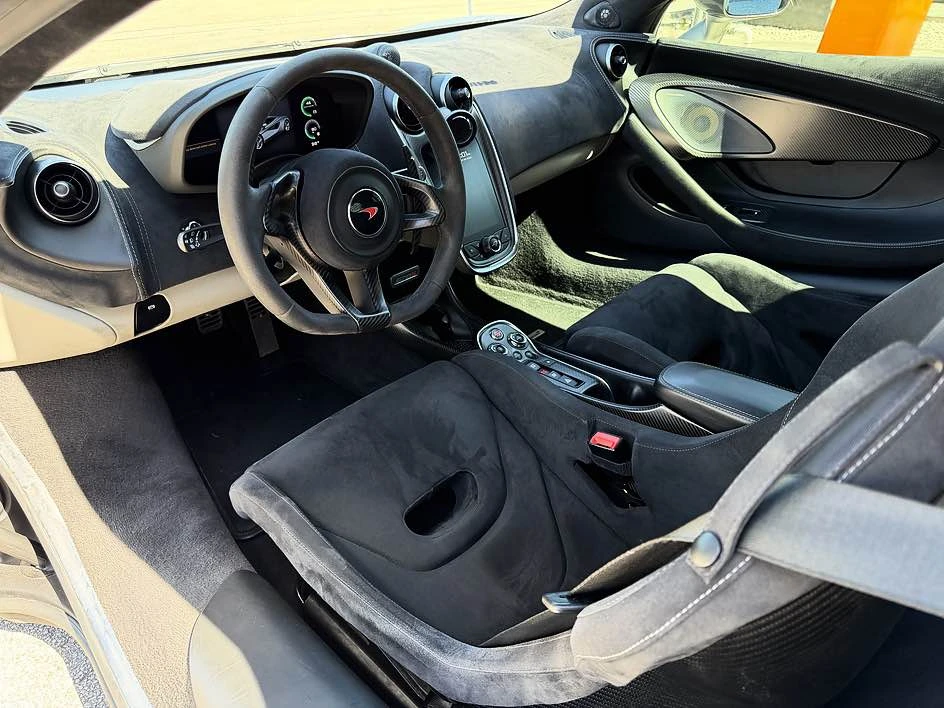 2018 McLaren 570S - Image 10 of 12