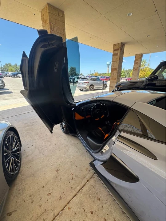 2018 McLaren 570S - Image 7 of 11
