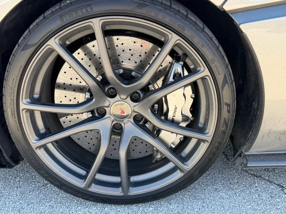 2018 McLaren 570S - Image 14 of 16