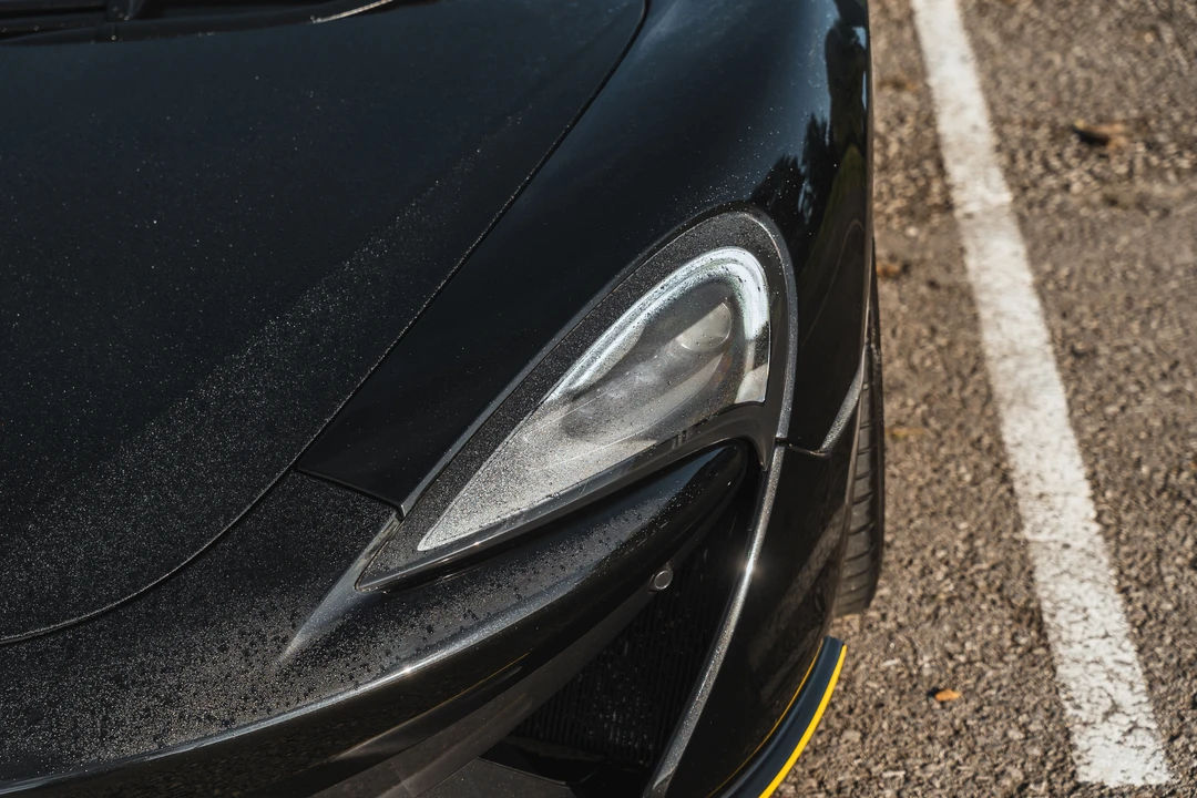 2018 McLaren 570S - Image 20 of 31