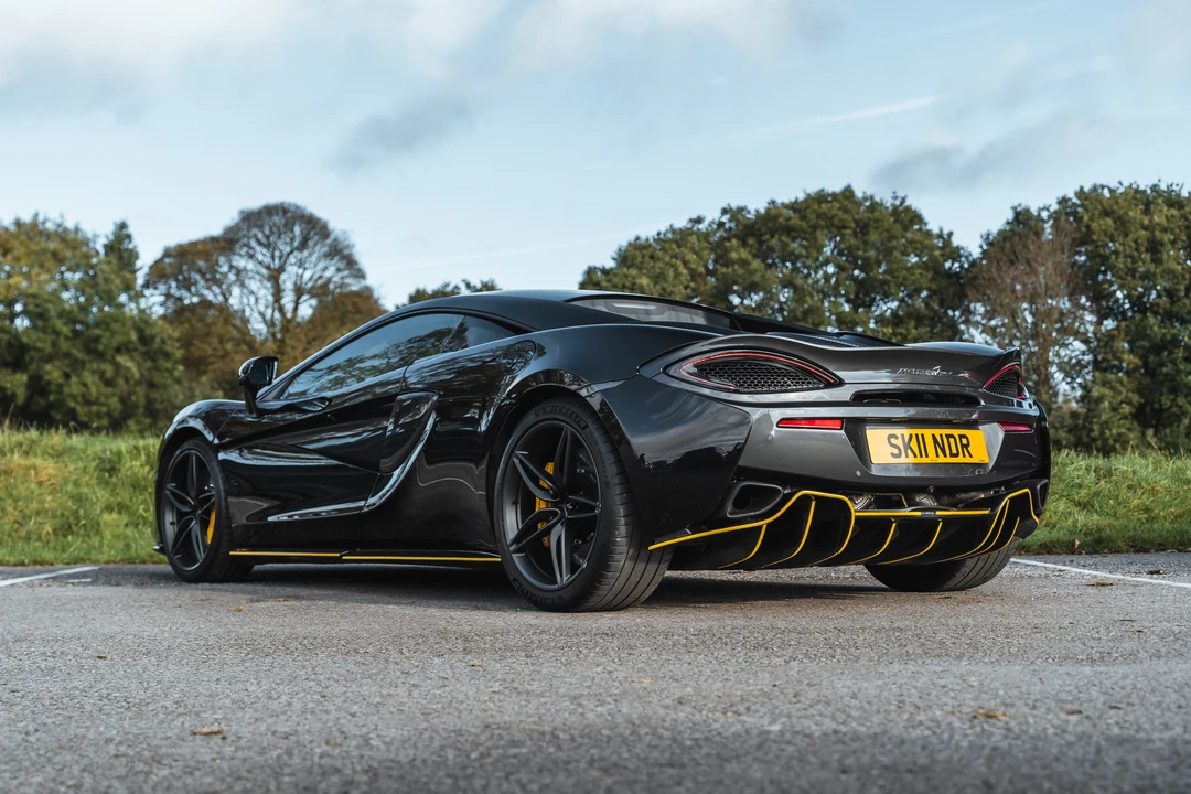 2018 McLaren 570S - Image 6 of 31